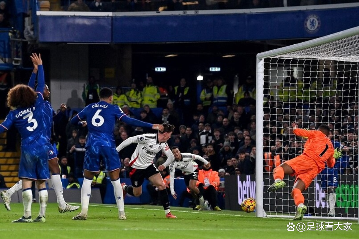 ju11.co-包含切尔西豪取连胜，逼近英超领头羊的词条